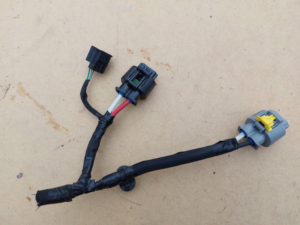 фото №1, Роз'єми електропроводка вентилятор резистор renault clio v 20- tce