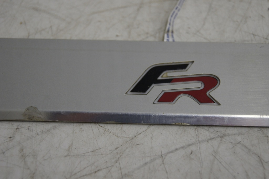 фото №15, Leon iii fr молдинг поріг підсвічена накладки