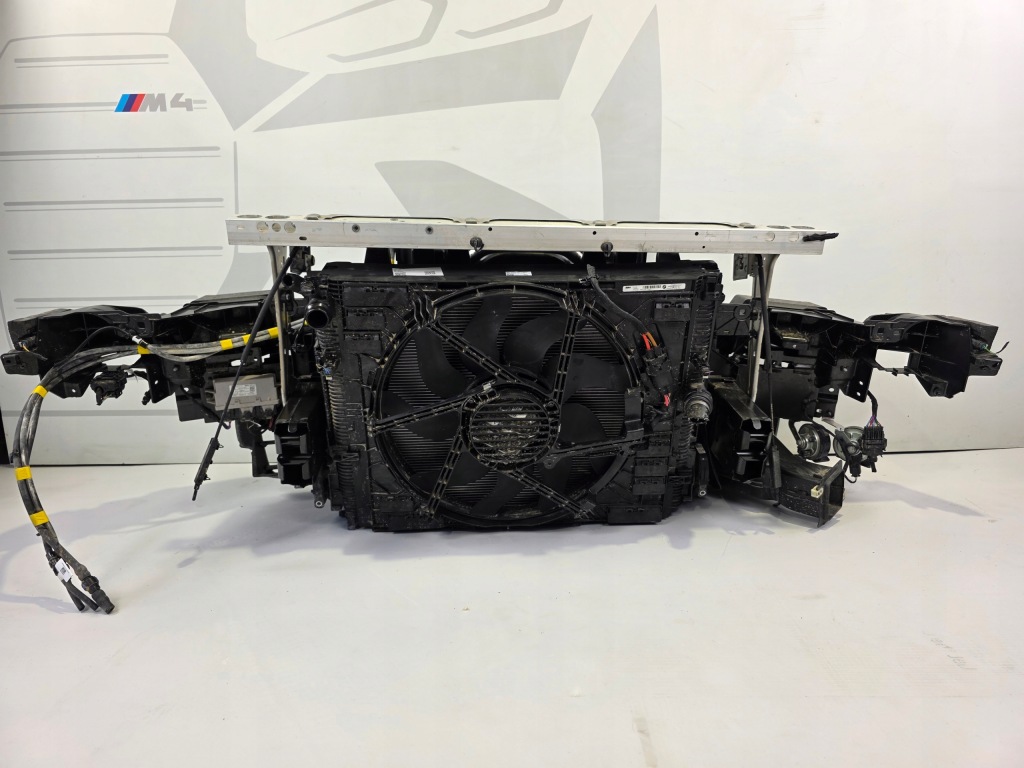 Ремень передний радиатор bmw ix i20 drive40 радар 8666817 Недорого