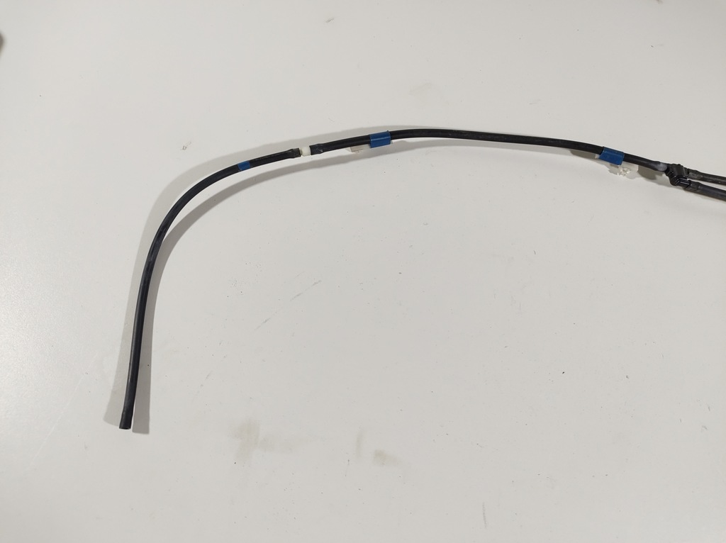 фото №2, Lexus is300h 13r шланг омивача