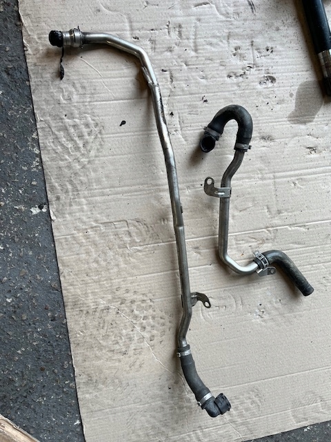 фото №1, Mercedes w223 трубка wody a6562034200