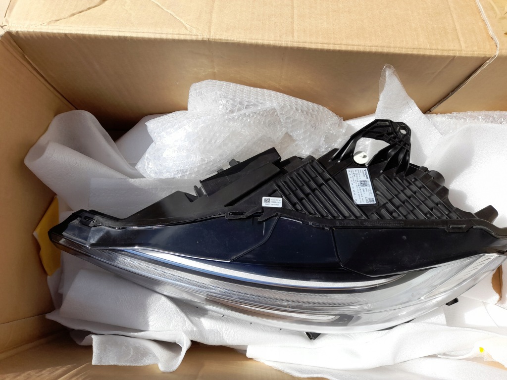 Фара левая volvo xc60 2 full led mid оригинал . cała европа Доставка