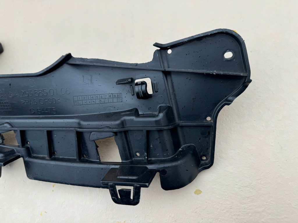 фото №11, Mercedes glc w253 x253 18r- направляющая кронштейн бампера левый задняя a2538850106