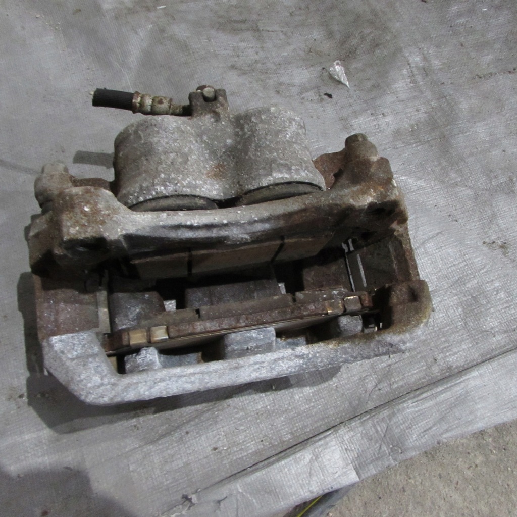 фото №6, Nissan leaf ii 2 2020 суппорт тормозной перед