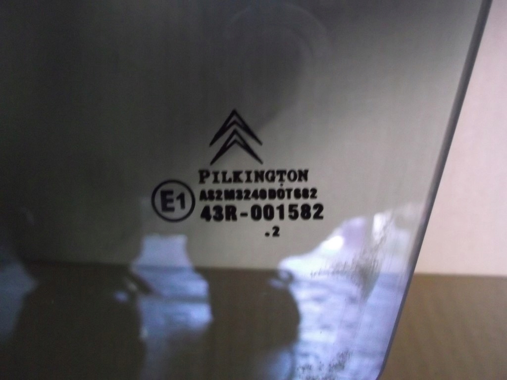 фото №3, Citroen c3 picasso стекло дверь перед 2012 r