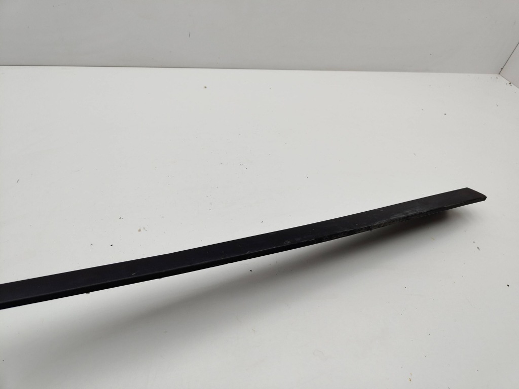 Skoda superb 3 молдинг дверь левый  перед передняя левая 3v0854939 Недорого