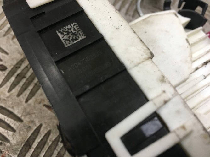 фото №6, Замок двері правий задня mercedes w176 a2047302835