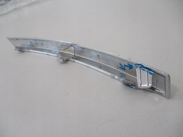 фото №10, C4 i picasso молдинг бампера правая передняя 9680404277