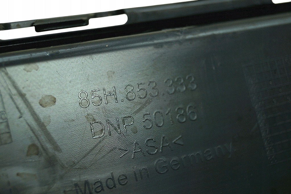 Накладка спойлер плита ґрати бампера перед audi q6 e-tron 85h s-line Ціна