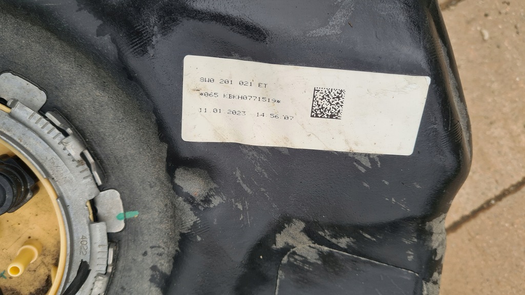 фото №7, Audi a4 b9 lift 19-24r 2.0 tdi quattro bak бак пального помпа