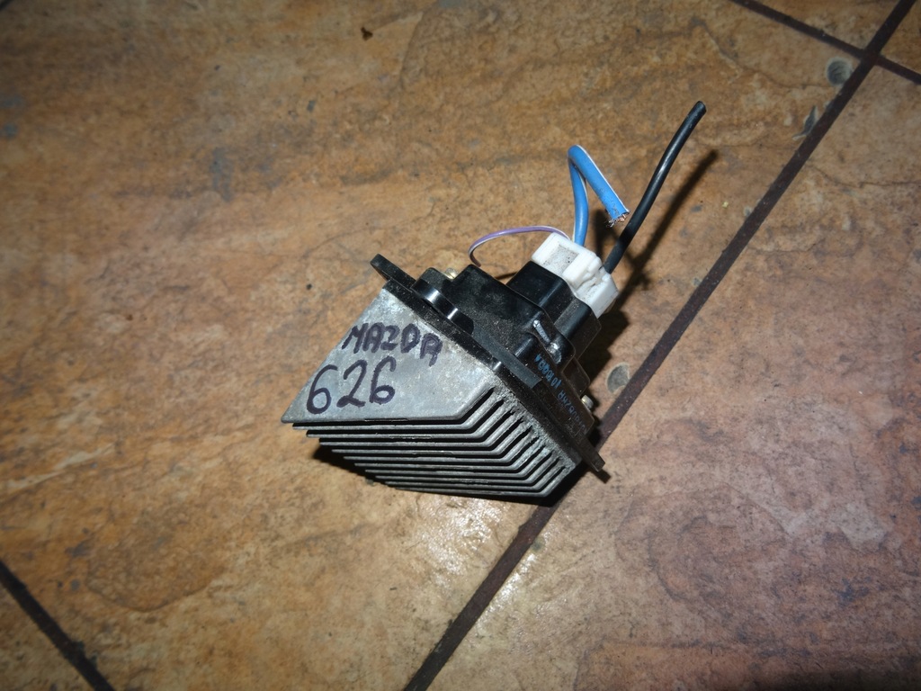 фото №4, Mazda 626 резистор резистор