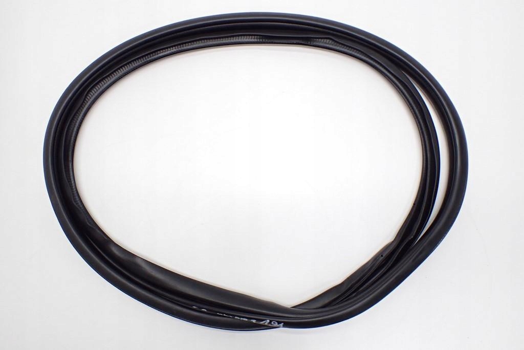 фото №1, Прокладка kar дверь левый перед mazda3 iv bp 19r