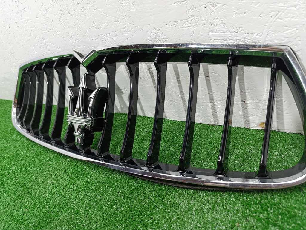 фото №9, Maserati ghibli решётка радиатора решётка радиатора бампера перед хром значок om хороший!