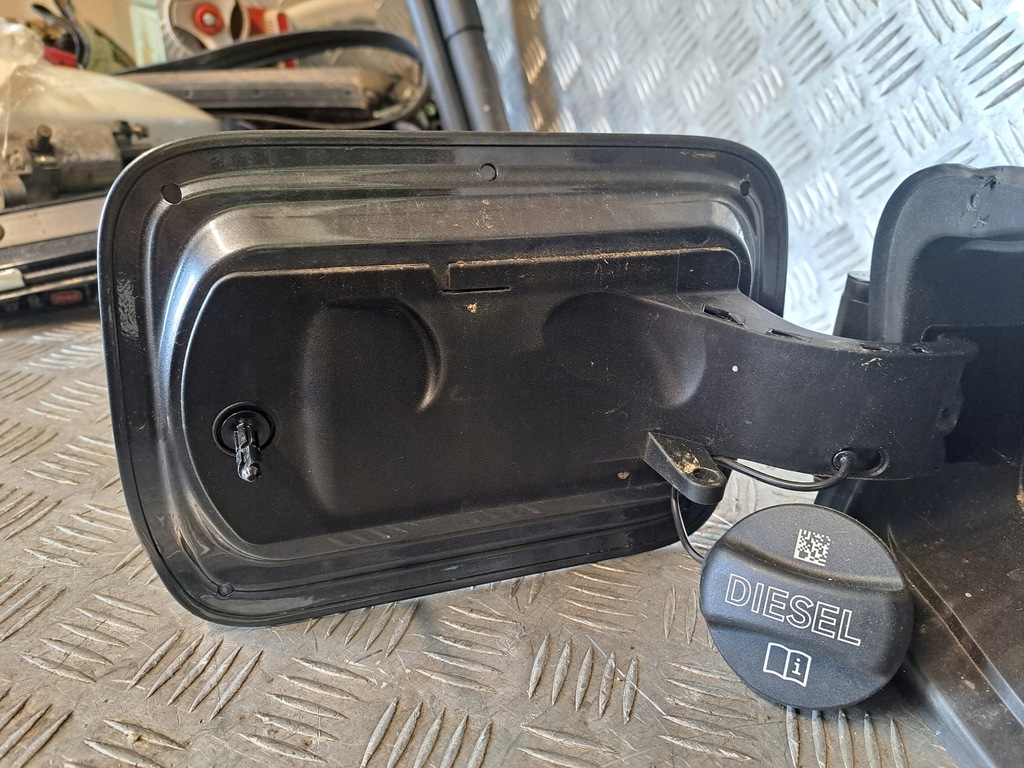 фото №7, Bmw x1 f48 крышка заливной топлива 7359171 mineralgrau металлик b39