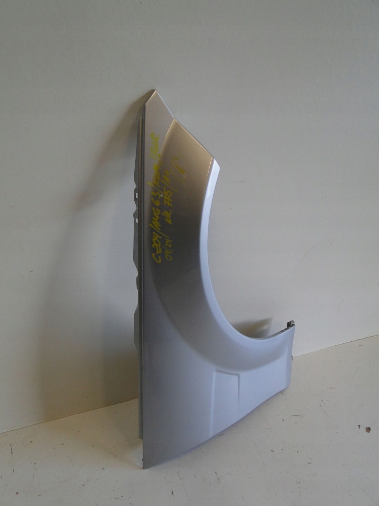 фото №11, Mercedes c klasa 204 w204 крила передній правий 63 amg 775 a2048800818