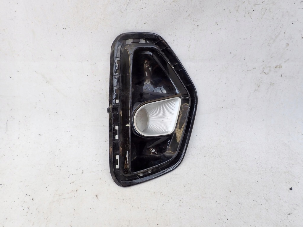 фото №1, Kia stonic 17-20 решётка бампера левая