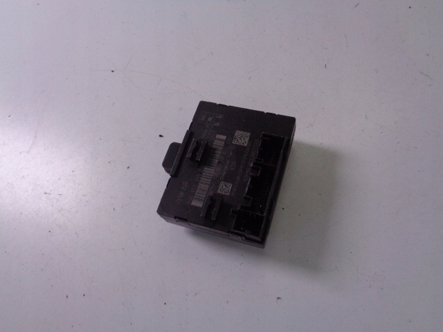 фото №1, Модуль двері задня audi a3 8v 2013-