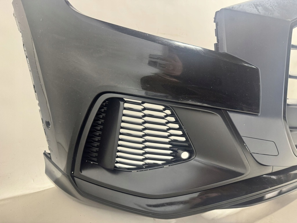 Комплектний  бампер audi q8 4m рестайлінг  s-line на zamówienie Зі Шроту