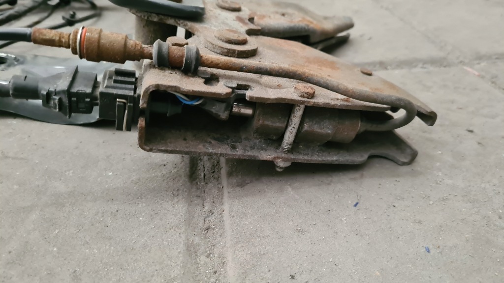 фото №11, Mercedes actros mp4 замок кабіни замок комплект