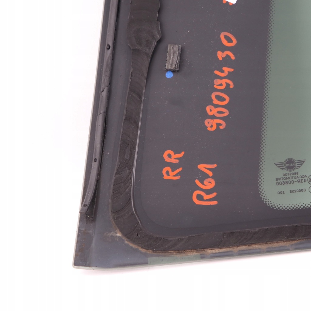 Mini r61 paceman скло задні права бокове  9809430 Оригінал