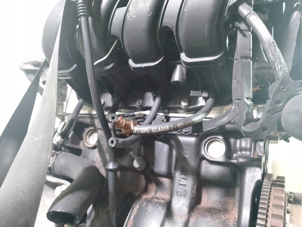 Двигатель renault clio 2 рестайлинг  d4fb712 1.2 16v с Разборки