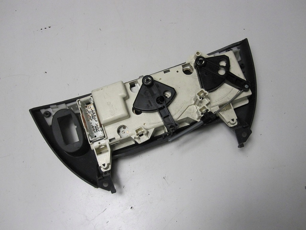 фото №9, Панель кондиціонера renault scenic i fl 00r