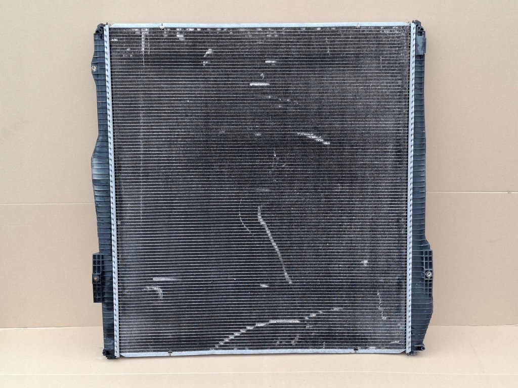 фото №5, Scania r радиатор жидкость wody оригинал 1855518