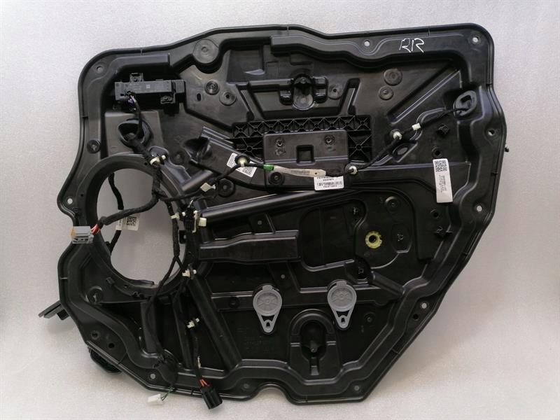 фото №1, Dodge ram 4cj9779sh44 rear door winder rh