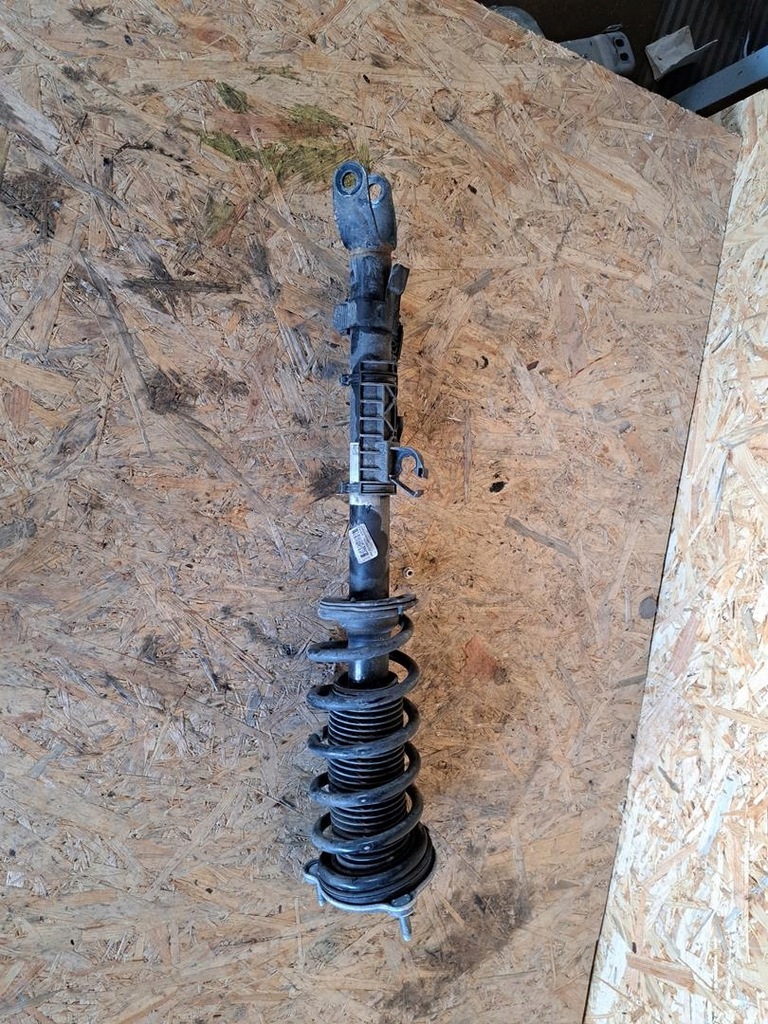 фото №1, Mercedes w206 1,5 пружина амортизатор перед передняя