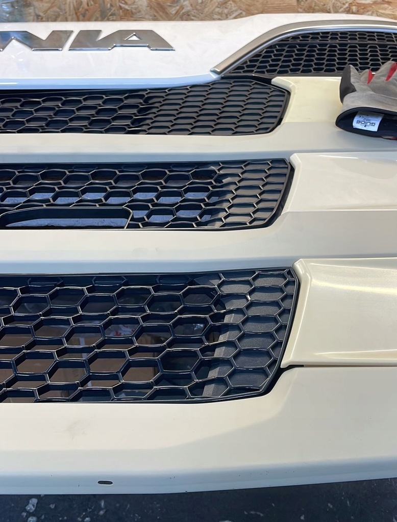 фото №10, Решітка радіатора scania r500 частина верхній