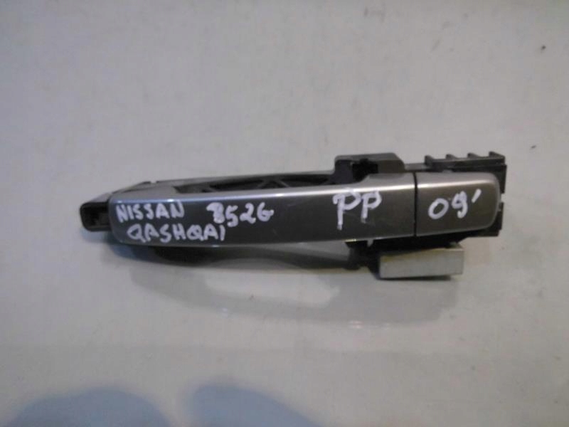 Купити Ручка зовнішня правий перед nissan qashqai 1