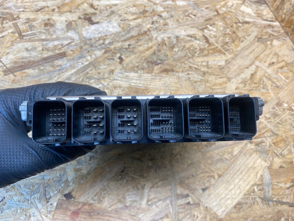 фото №10, Бортовой компьютер блок управления двигателя bmw x5 g05 x6 g06 x7 g07 3.0d 9887680 0281036779