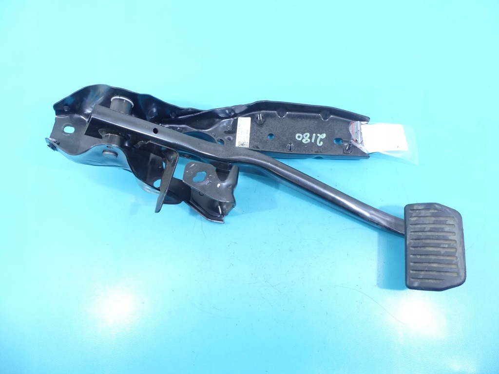 фото №1, Педаль тормоза discovery sport 2.0d автоматическая коробка передач