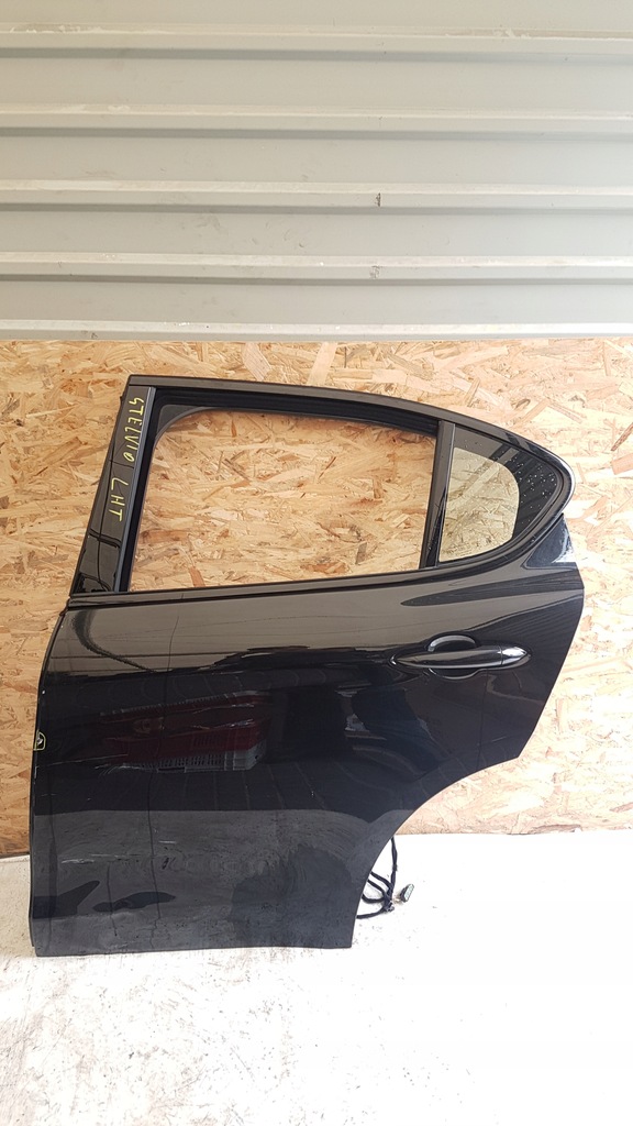 фото №1, Alfa romeo stelvio дверь kpl.lewy задняя