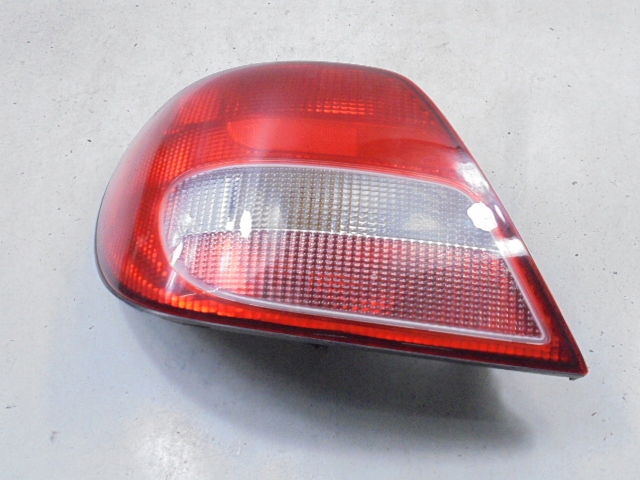 фото №8, Subaru impreza ii 00-03 лампа задняя левая kombi + вкладыш 26060a
