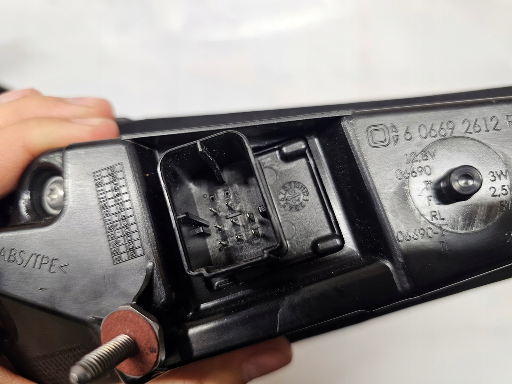 фото №15, Mercedes glc x254 23r лампа правая задняя задняя a2549062202