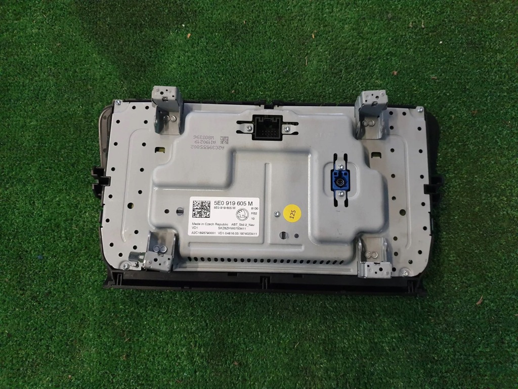 фото №9, Радио экран навигация skoda octavia iii kombi 5e0919605m