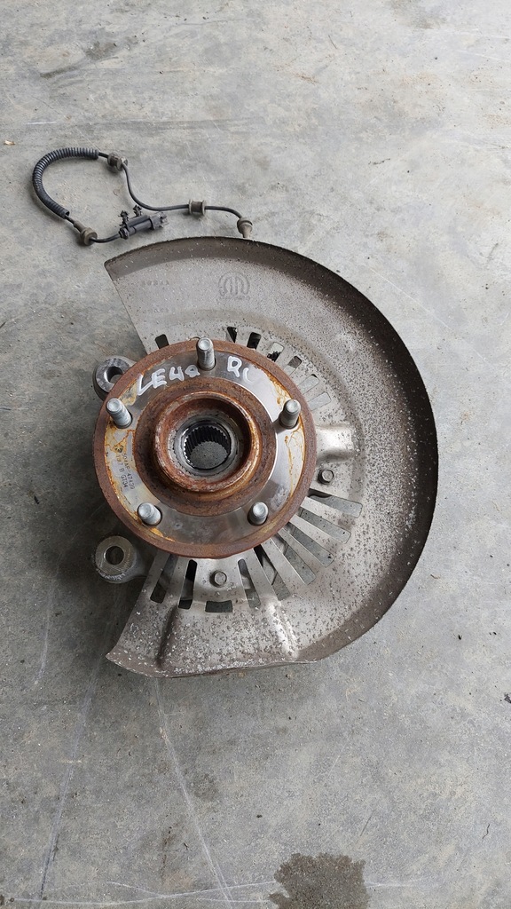 фото №1, Pacifica 16-24r поворотний кулак лівий перед ступиця