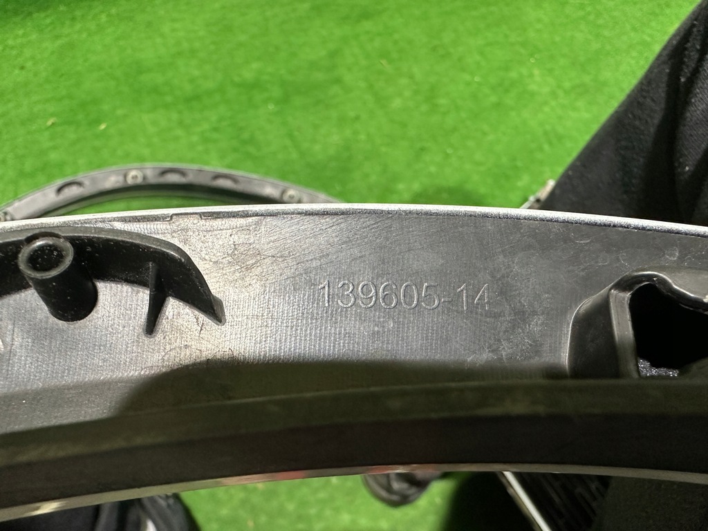 фото №11, Bmw x3 g01 m-pakiet права молдинг крила перед 8064822 139605-14