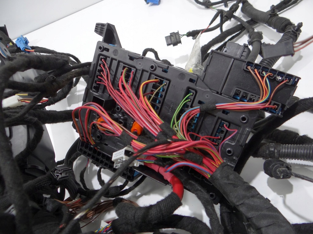 фото №7, Джгут електропроводка трубопровід лампа перед pdc задня салону bmw i3 i01