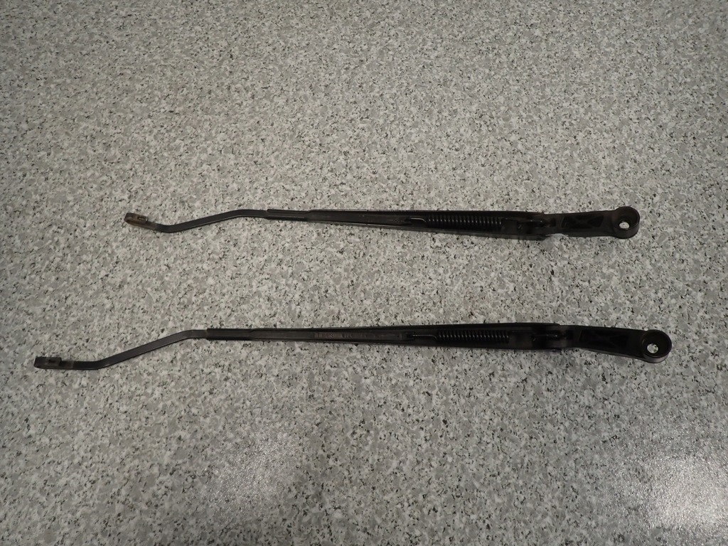 фото №5, Toyota corolla e12 02- рычаг wyceiraczki передние левая lub правое