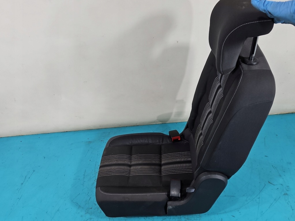 Сиденье задний  средний ii 2 ряд vw touran i 10-15 lift задний match в Украине