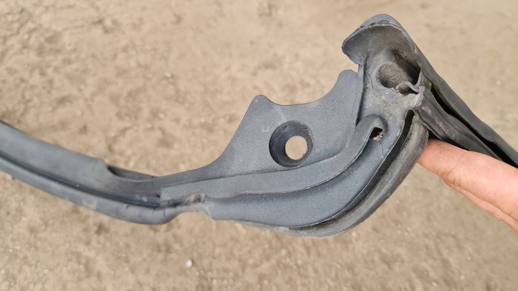 фото №6, Citroen c3 pluriel прокладка дах передня