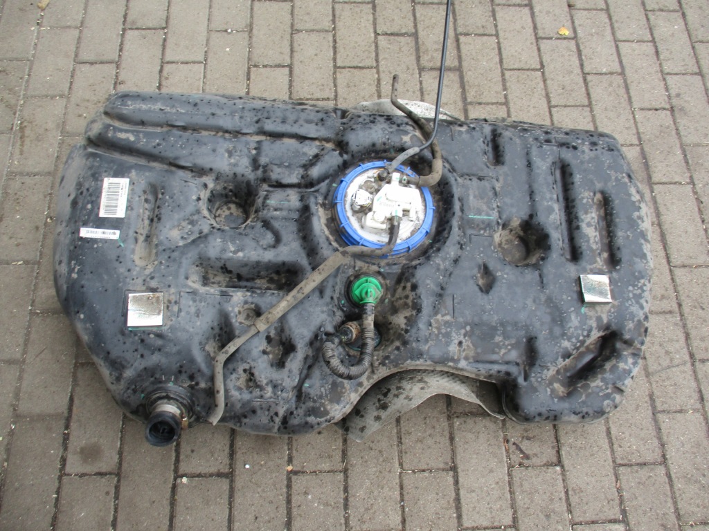 фото №1, Бак bak топлива помпа toyota verso 1.8 14r