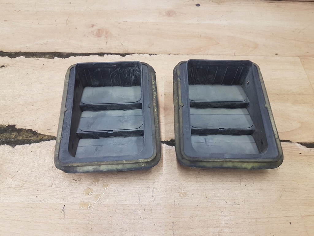 фото №1, Решётка вентиляционная citroen c4 picasso