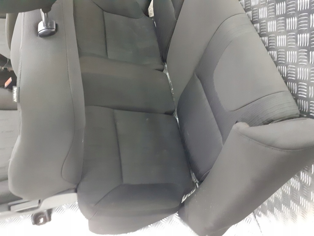 фото №11, Сиденья заднее сиденье комплект + обшивки ford focus mk2 usa 2.0 16v