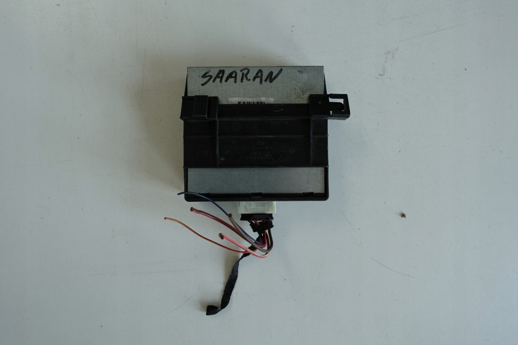 фото №1, Vw модуль стабилизатор напряжения блок управления штекер