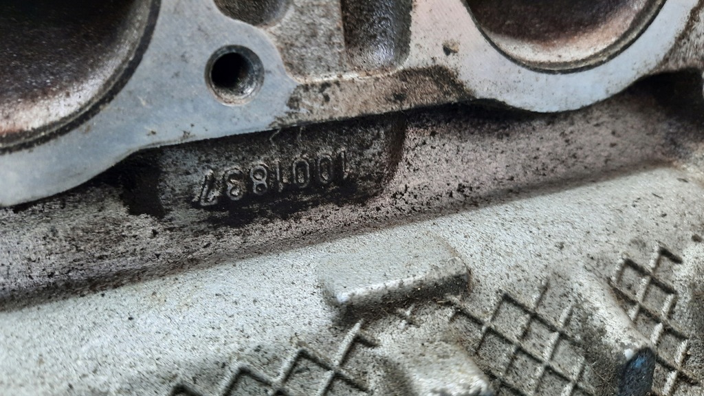 фото №8, Головка двигуна 1001837 volvo s60 v70 2.4b 140km