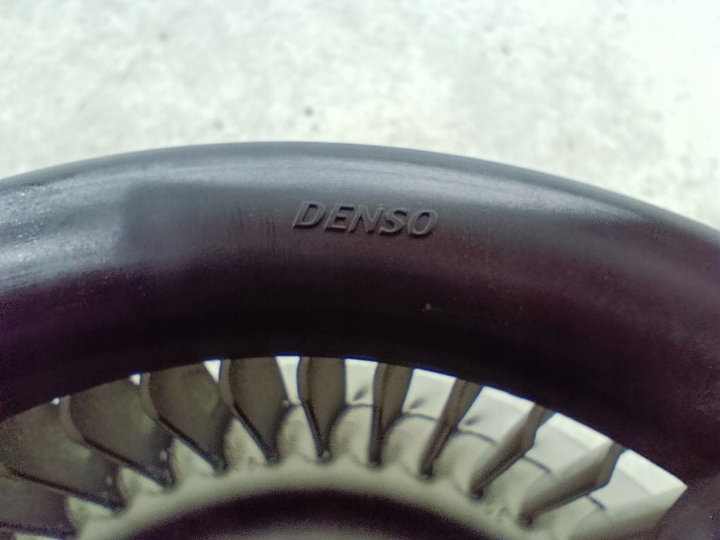 Купить Вентилятор обдув, воздуходувка toyota prius ii 194000-1390 denso 1.5 16v