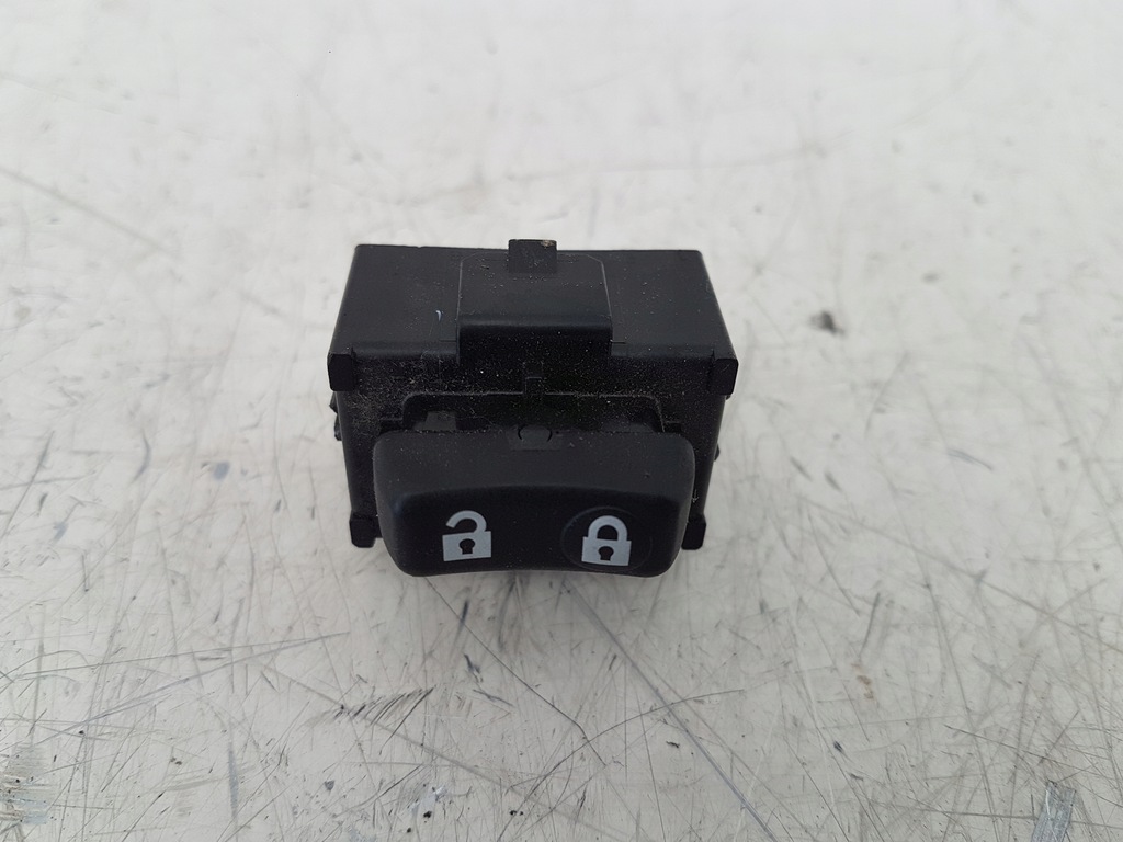 фото №2, Переключатель центрального замка toyota prius iii